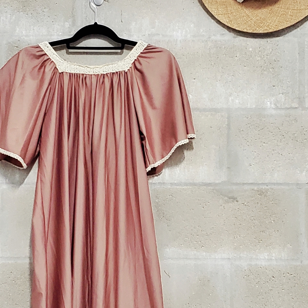 MISS DIOR • 1970's Vintage Miss Dior satin night gown dress With Flutter Sleeves - Picture 7 of 8